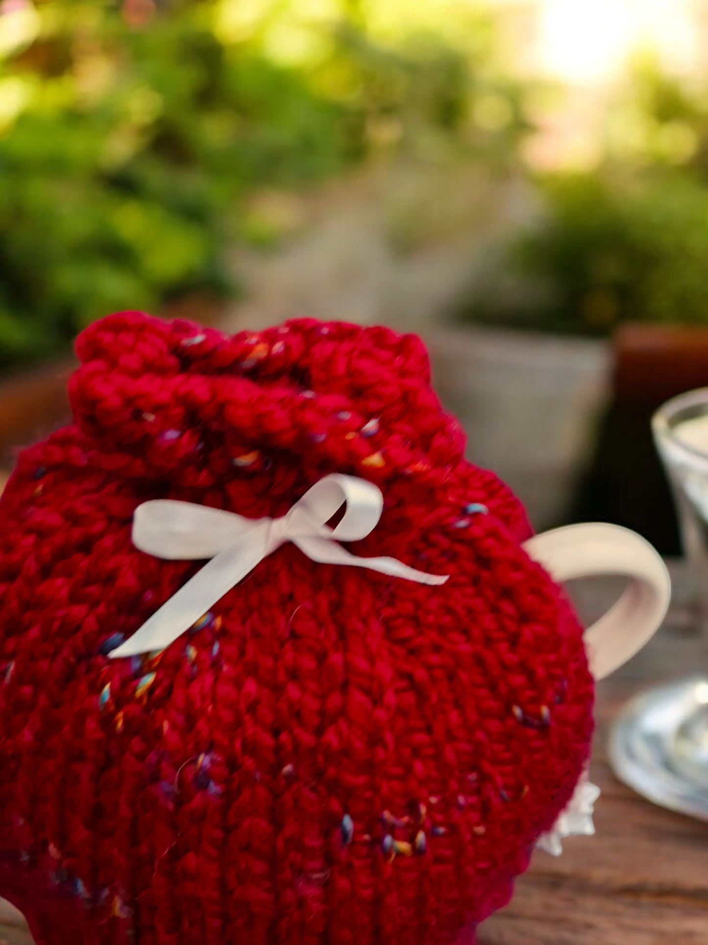 Handmade Knitted Super Chunky Large Tea Cosy Blood Red