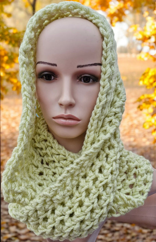 Women's Handmade Knitted Super Chunky Green Lacy Double Loop Cowl/Snood