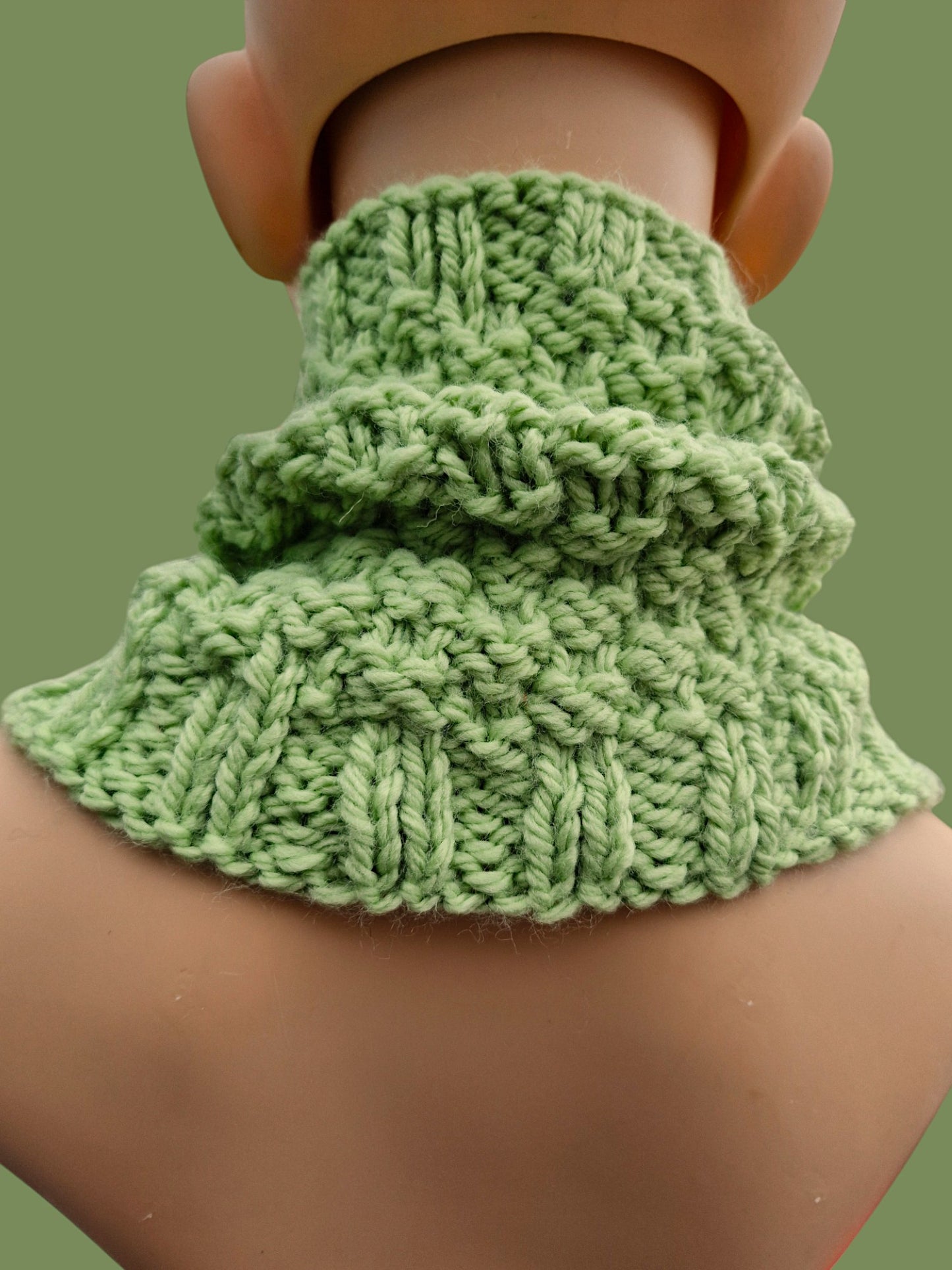 Adult's Handmade Knitted Chunky Green Moss Stitch Cowl