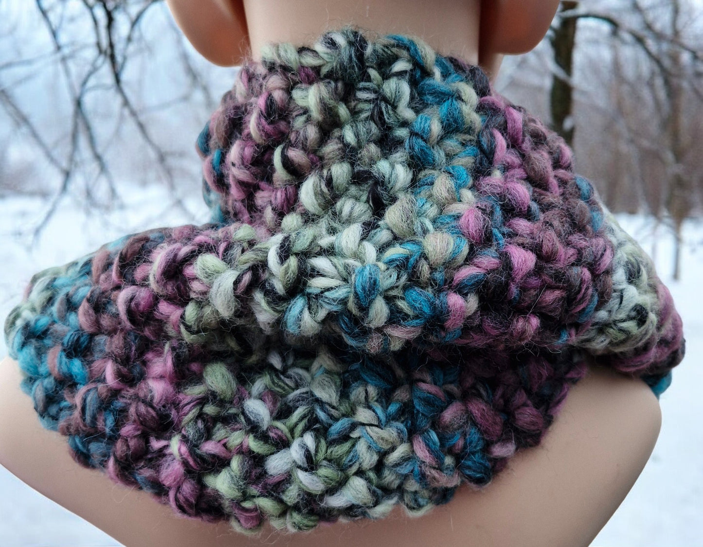 Adult's Handmade Knitted Moss Stitch Cowl in Mega Chunky