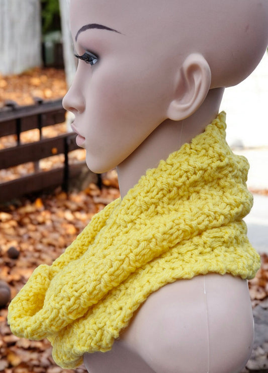 Women's Handmade Knitted DK Yellow Cowl in Moss Stitch